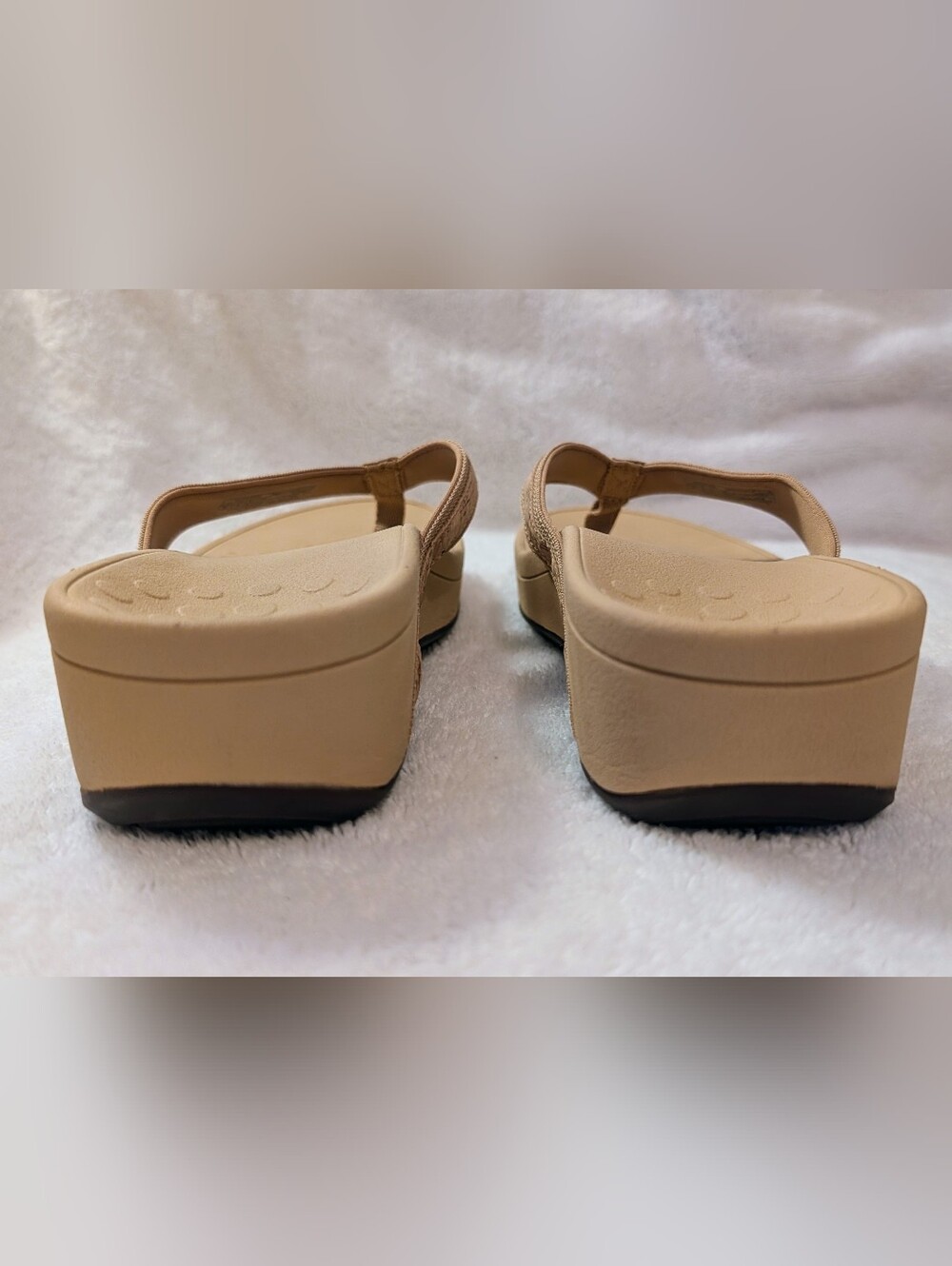 NWOT Vionic Hightide Platform Sandals Thong Flip Flop Orthotic Technology Tan 9 - Picture 5 of 10